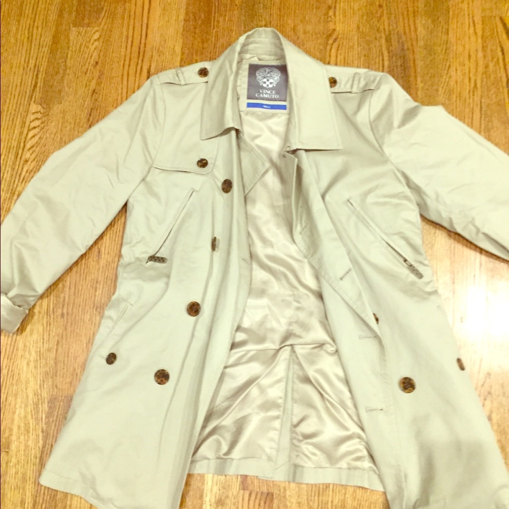 Trench-coat by Vince Camuto